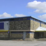 discount retailer store closures